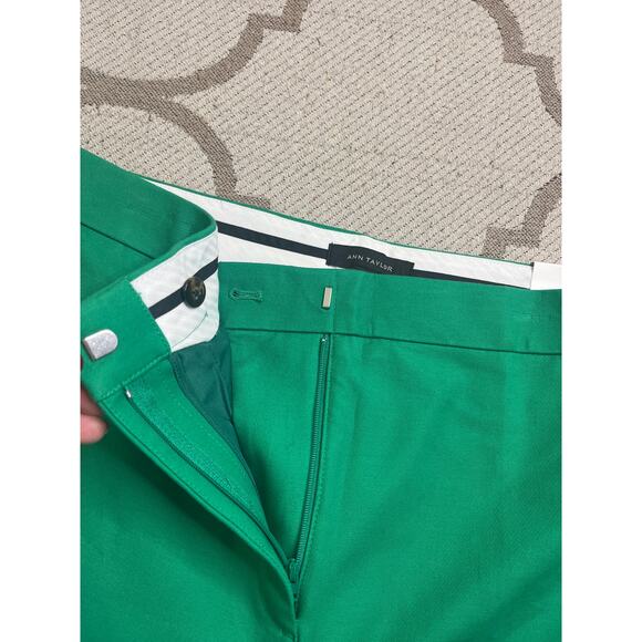 Ann Taylor The ANKLE High Rise cuffed green pants, size 14 - Picture 2 of 12